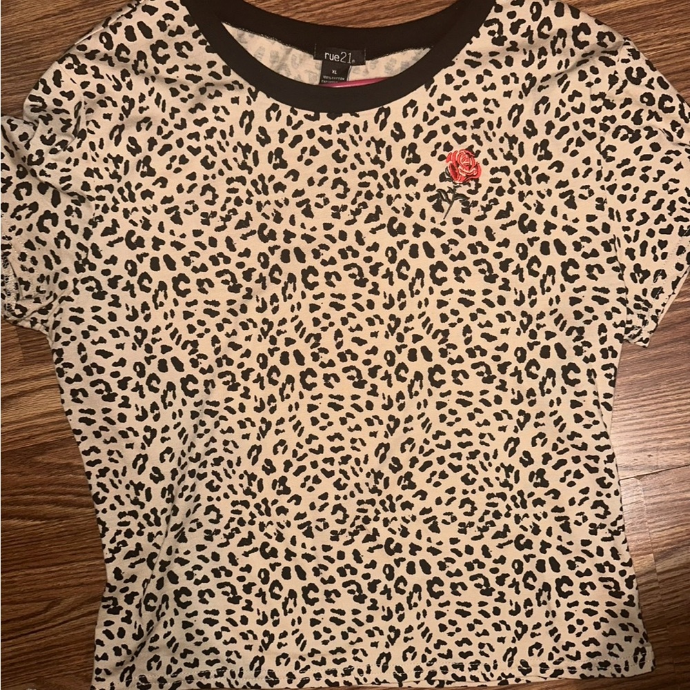 Rue21 Animal Print Tee with Rose - Cream and Black